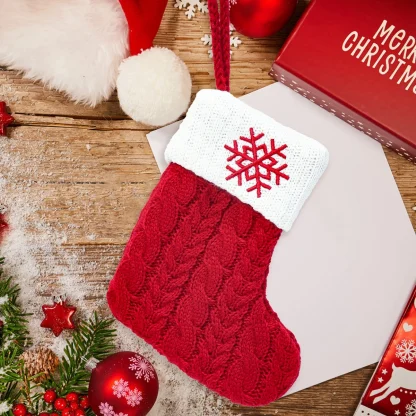 Chaussettes tricotées Alphabet de noël, ornements d'arbre de noël, décorations pour la maison, cadeaux du nouvel an 2025, 2025 — image 3