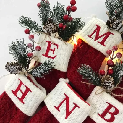 Chaussettes tricotées Alphabet de noël, ornements d'arbre de noël, décorations pour la maison, cadeaux du nouvel an 2025, 2025 — image 2