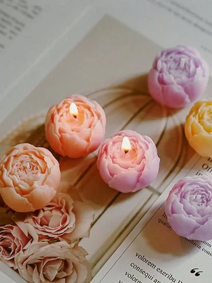 Bouquet de 4 bougies roses parfumées en cire de soja — image 2