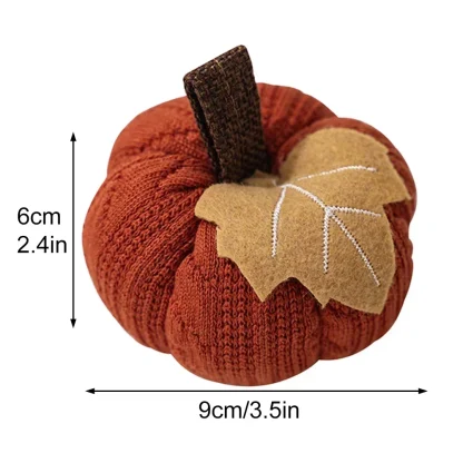 Citrouilles tricotées décoratives — image 2