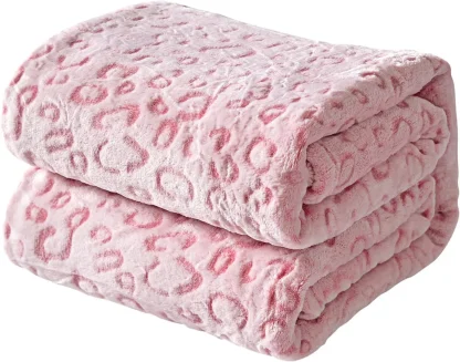 Plaid polaire léopard rose, 150 x 200 cm — image 3